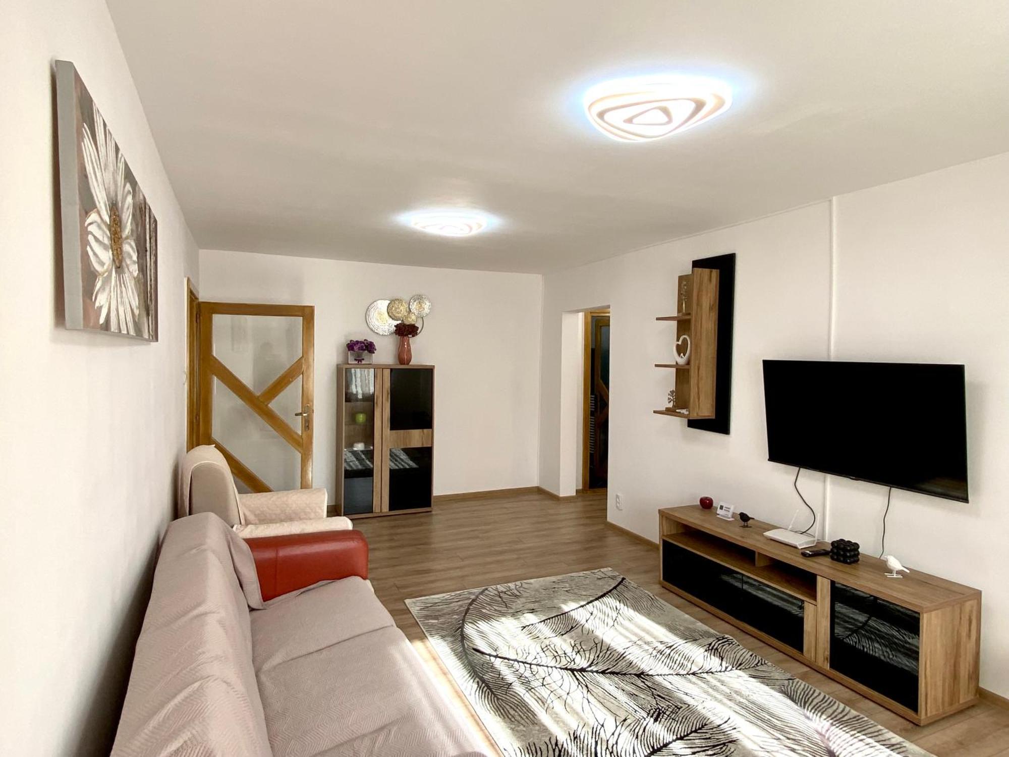 Kronstadt Apartment - Pet Friendly Брашов Экстерьер фото