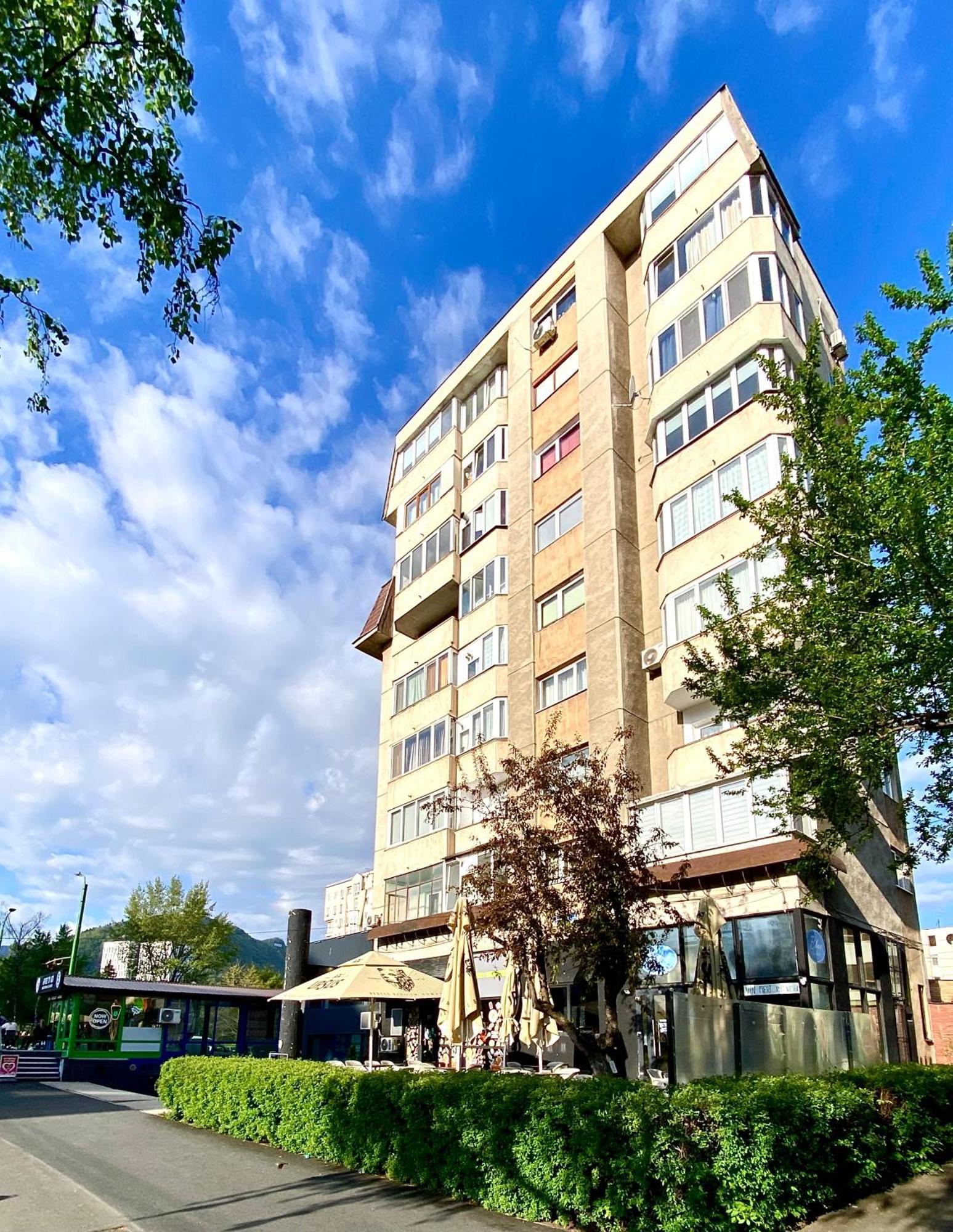 Kronstadt Apartment - Pet Friendly Брашов Экстерьер фото