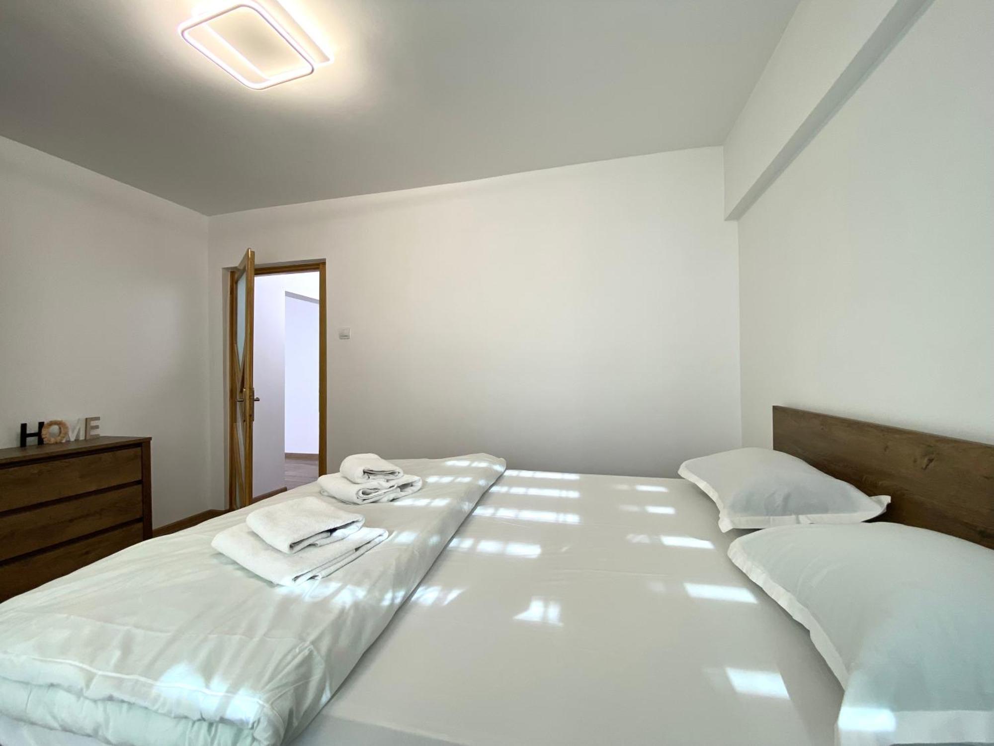 Kronstadt Apartment - Pet Friendly Брашов Экстерьер фото