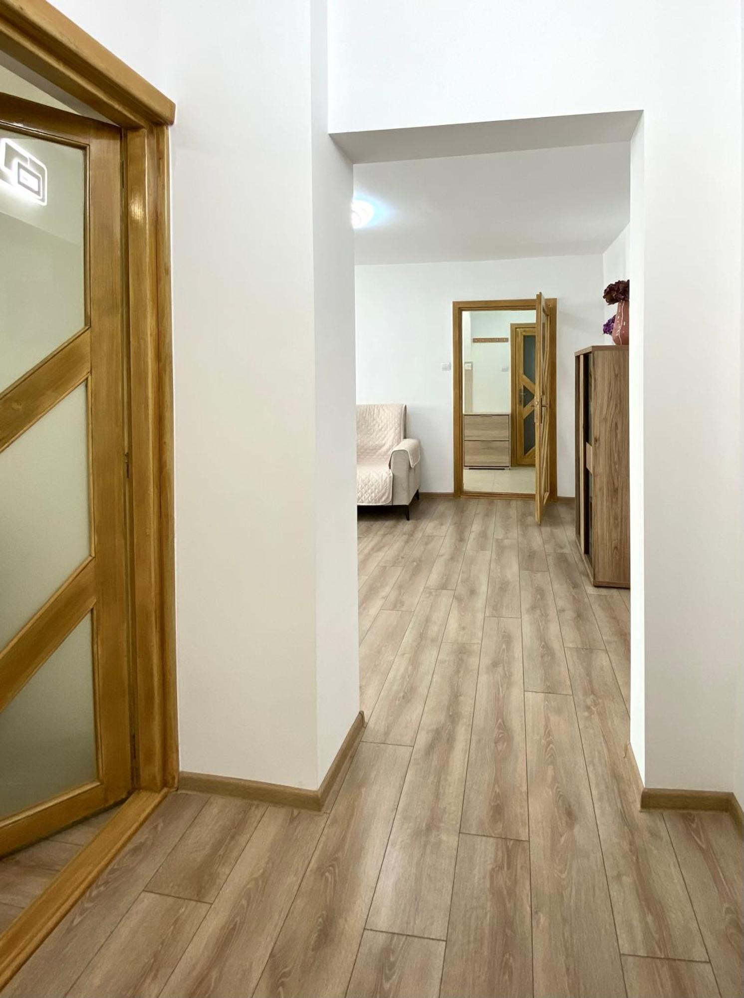 Kronstadt Apartment - Pet Friendly Брашов Экстерьер фото